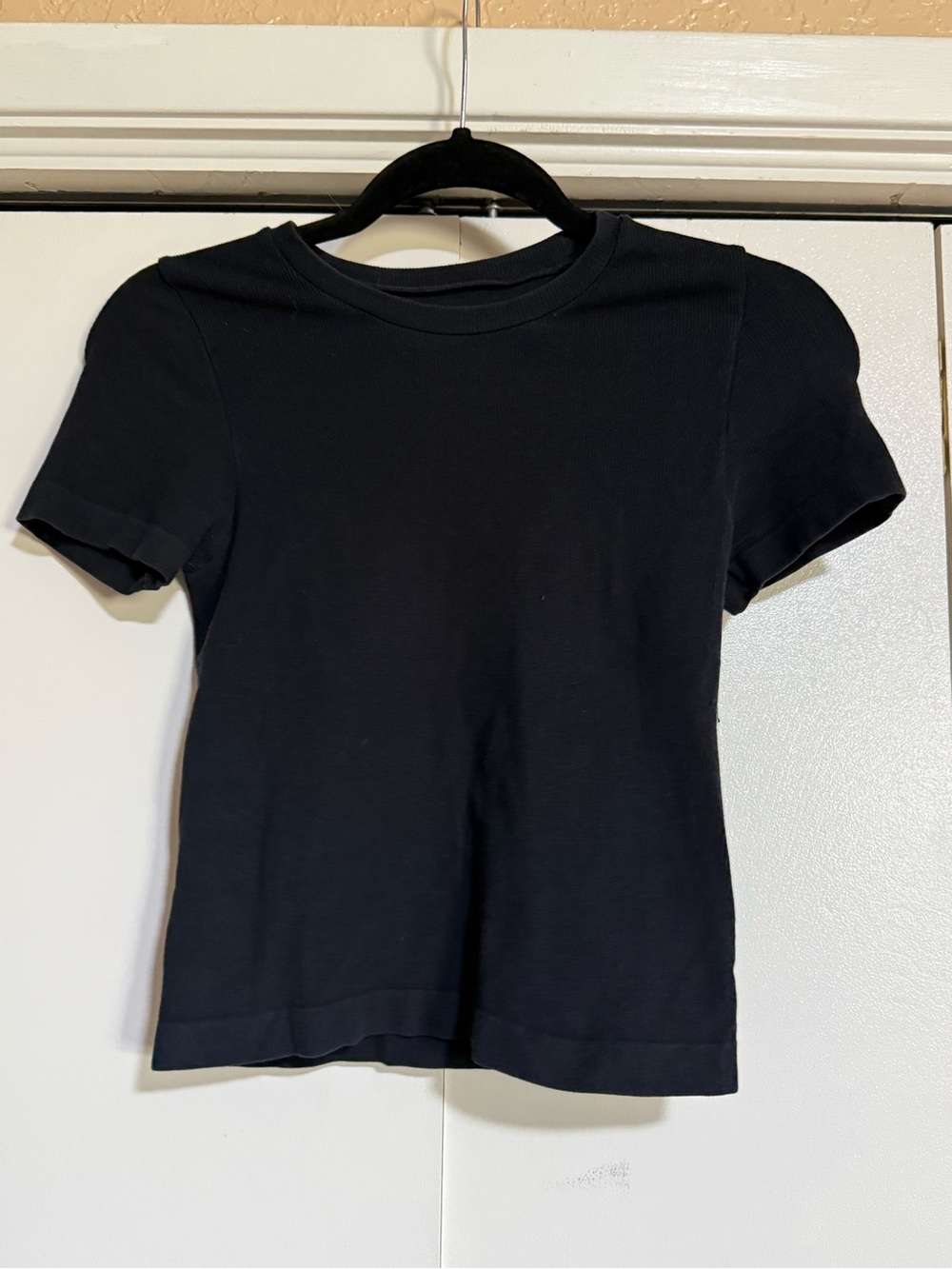 Free People Ribbed Tee Crop Top Black Size Size M/L - Picture 2 of 5
